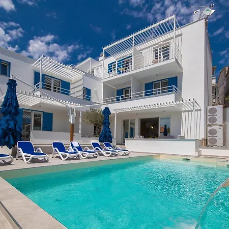 Family-friendly With Swimming Pool Selce, Crikvenica - 19902 Apartamento Selce